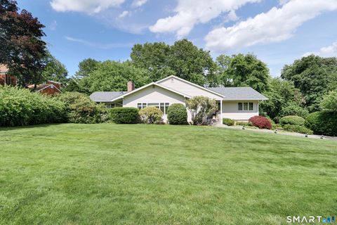 Photo of 67 Valley Circle, Fairfield, CT 06825 (MLS # 24186539)