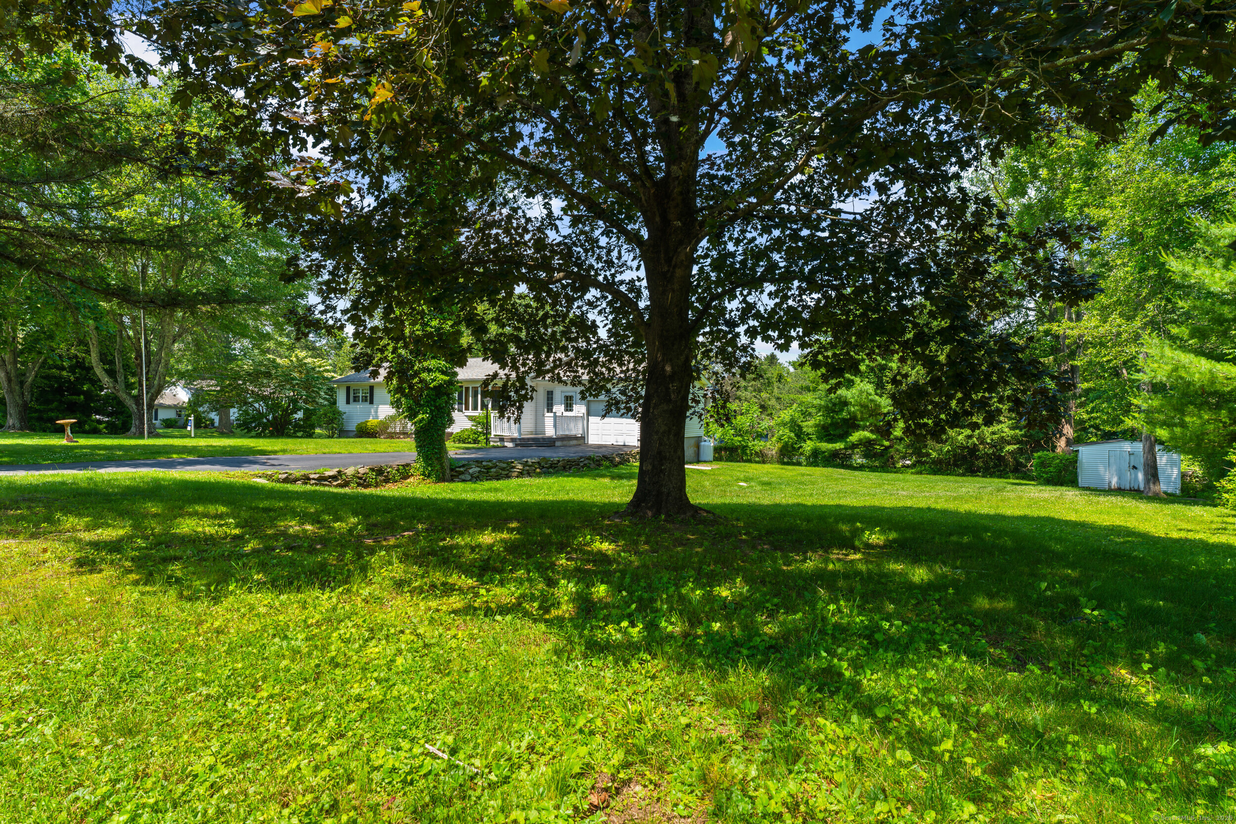 2 Delores Court