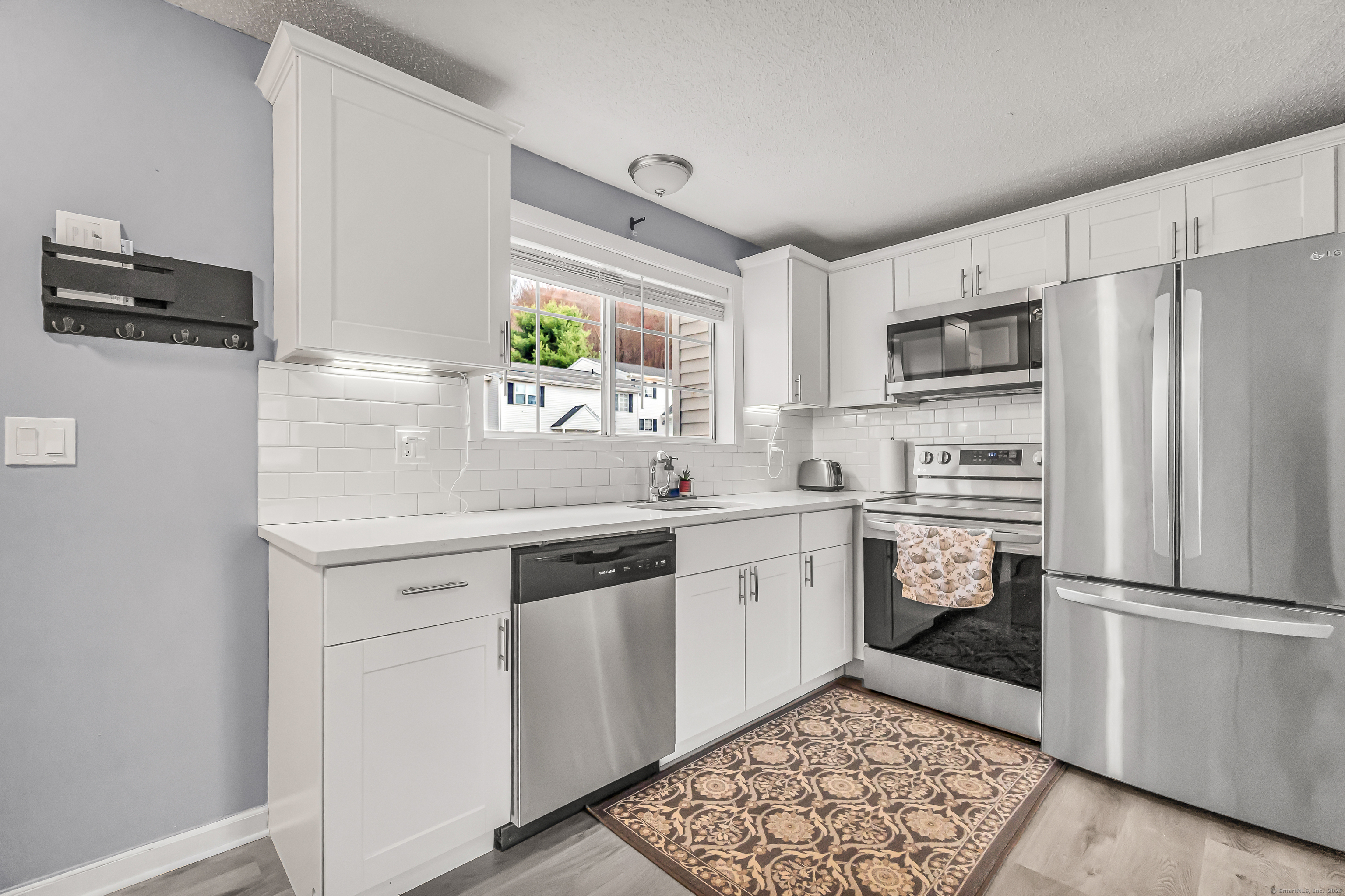 38 Ann Street #APT 1E, Naugatuck, Connecticut image 2
