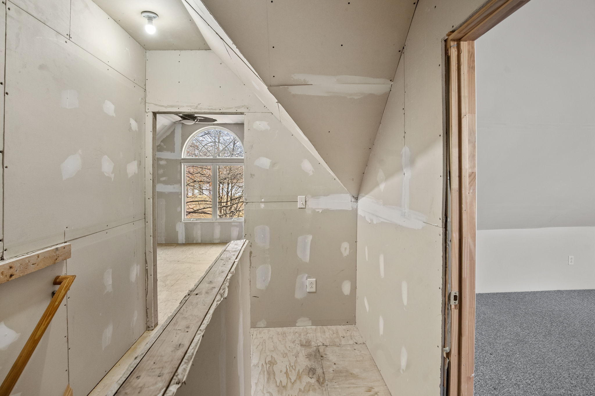 563 Hill Street, Hamden, Connecticut image 32