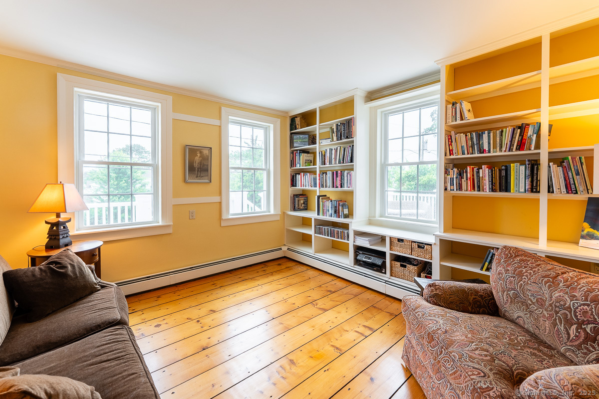 Groton, Connecticut 06355, United States, 3 Bedrooms Bedrooms, ,3 BathroomsBathrooms,Residential,Active,173806