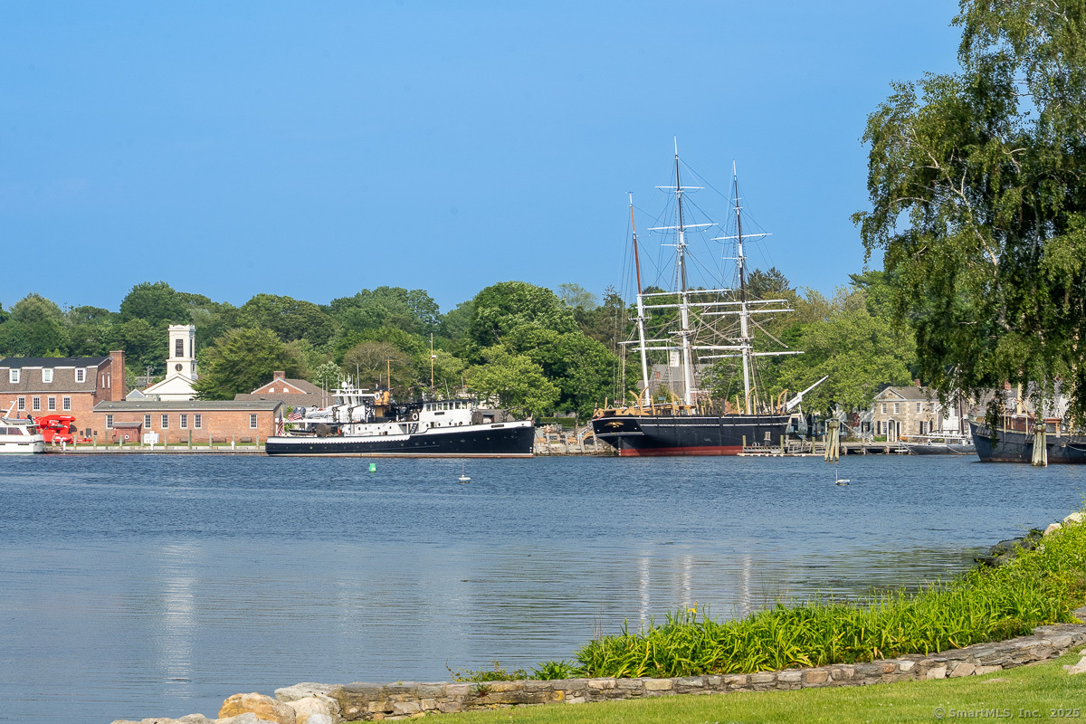 Groton, Connecticut 06355, United States, 3 Bedrooms Bedrooms, ,3 BathroomsBathrooms,Residential,Active,173806