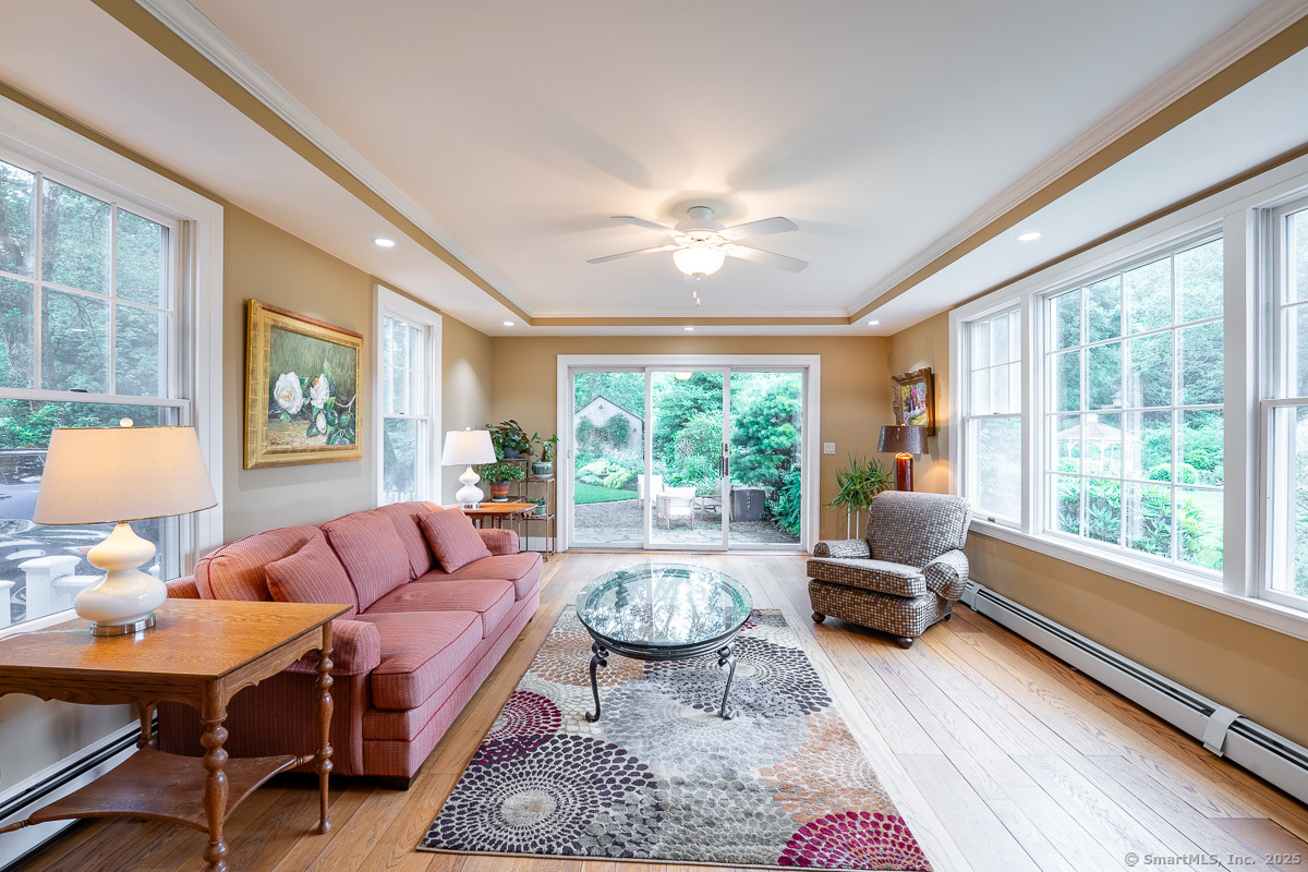 Groton, Connecticut 06355, United States, 3 Bedrooms Bedrooms, ,3 BathroomsBathrooms,Residential,Active,173806