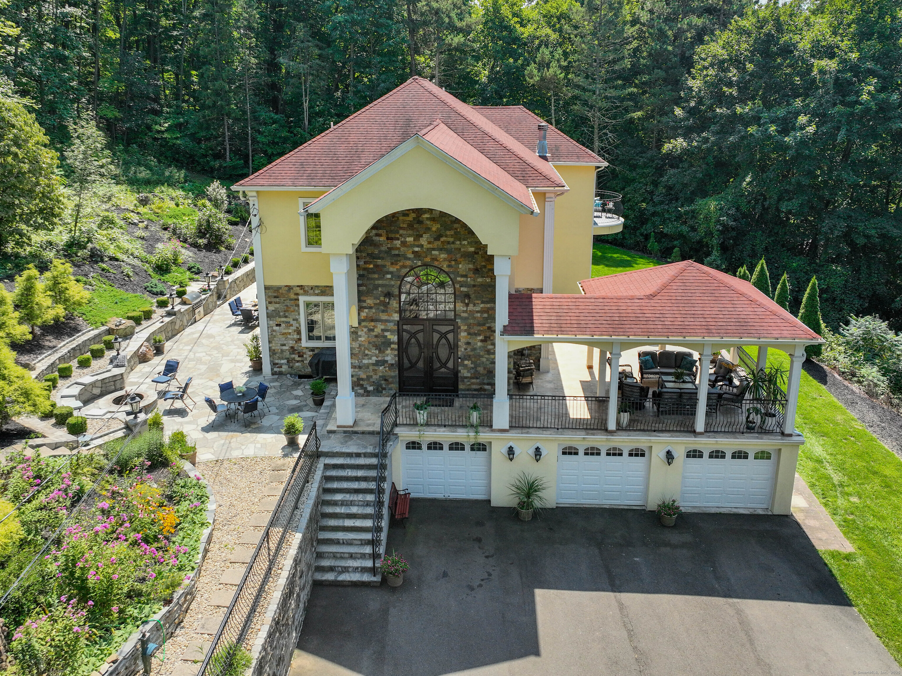 2 Barberry Lane