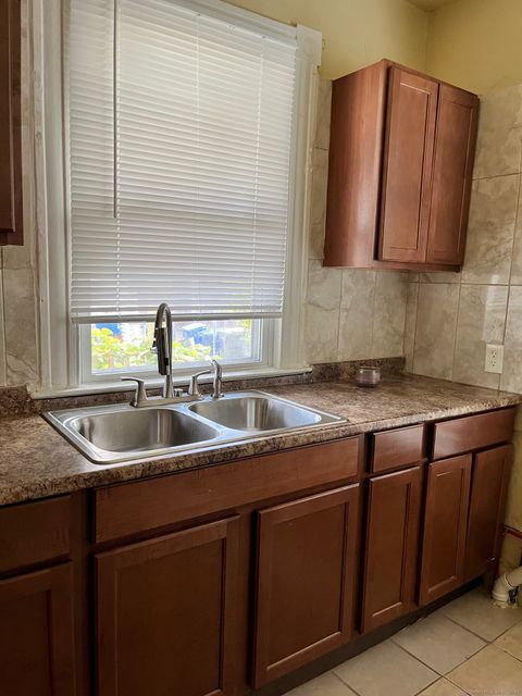 Tiny photo for 308 EDGEWOOD Street #1, Hartford, CT 06112 (MLS # 24137498)