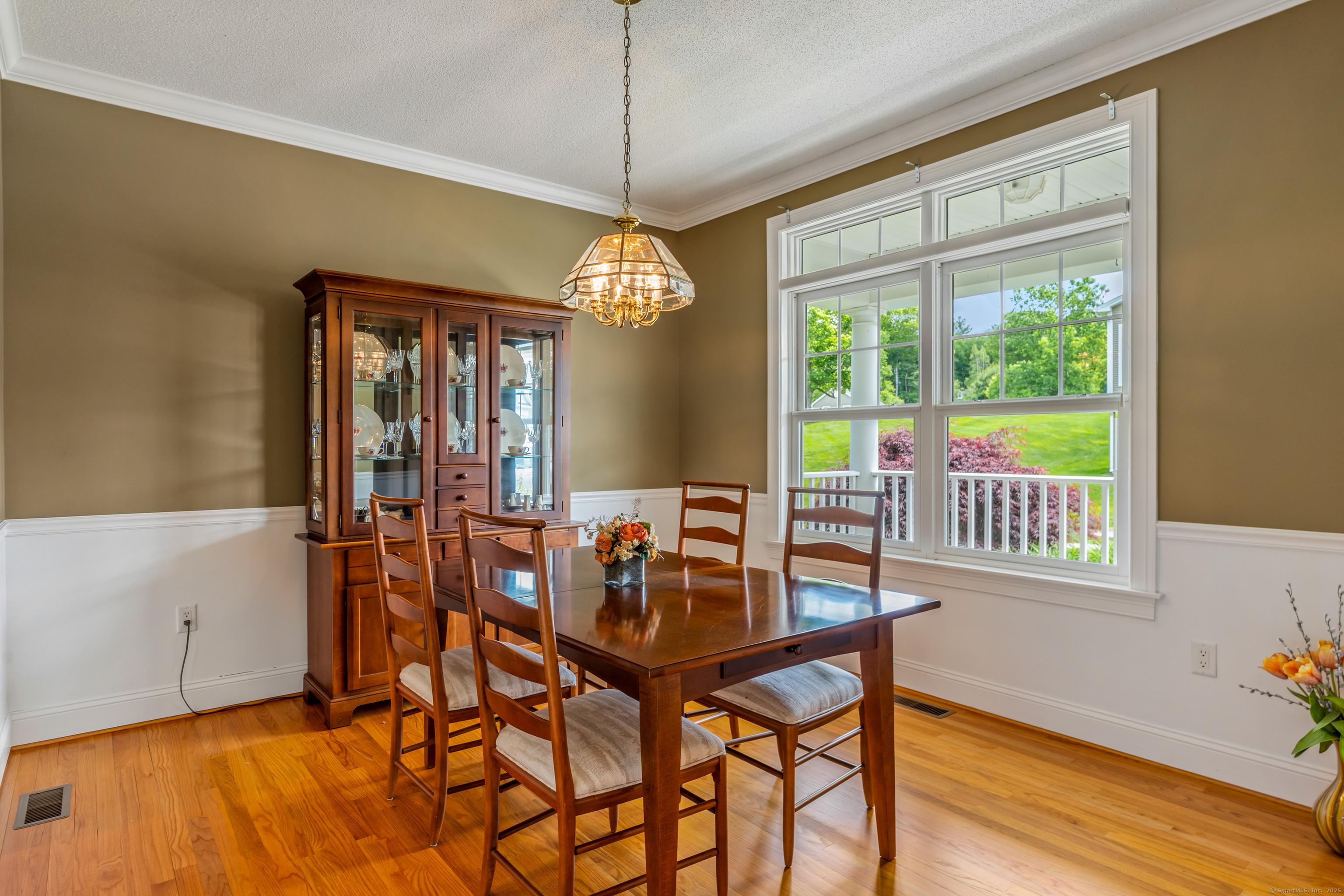 Tolland, Connecticut 06084, United States, 2 Bedrooms Bedrooms, ,3 BathroomsBathrooms,Residential,Pending,145491