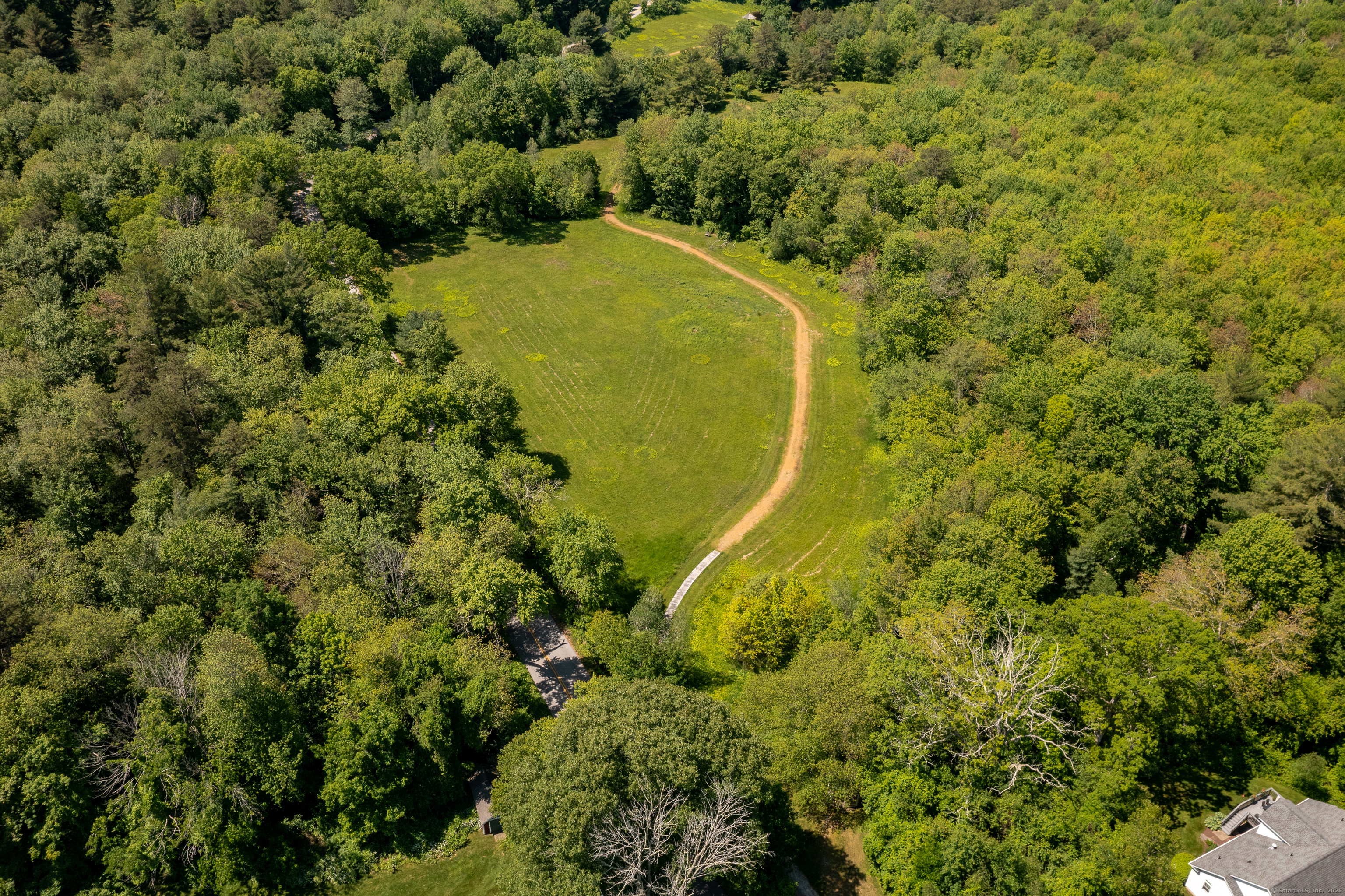 Tolland, Connecticut 06084, United States, 2 Bedrooms Bedrooms, ,3 BathroomsBathrooms,Residential,Pending,145491