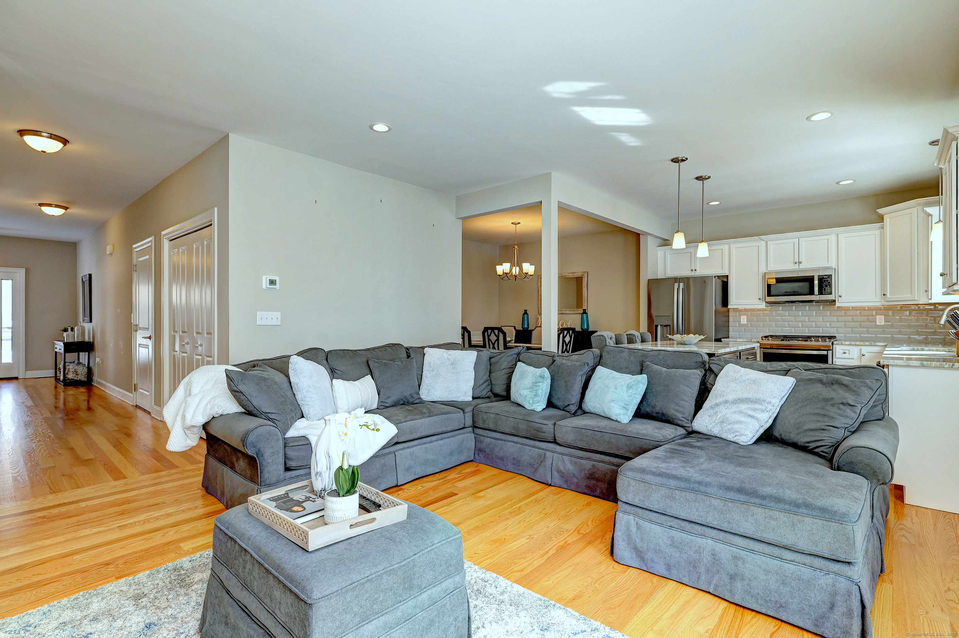 40 Newbury Court #40, North Haven, Connecticut image 12