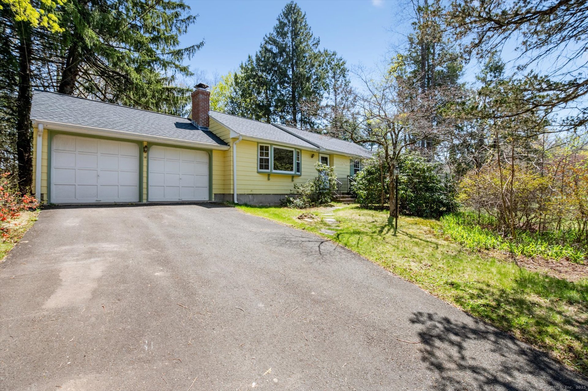 Property for Sale at Deepwood Road, Simsbury, Connecticut - Bedrooms: 3 
Bathrooms: 2 
Rooms: 6  - $295,000