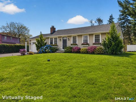 Photo of 41 Sunnybrook Lane, Clinton, CT 06413 (MLS # 24168502)