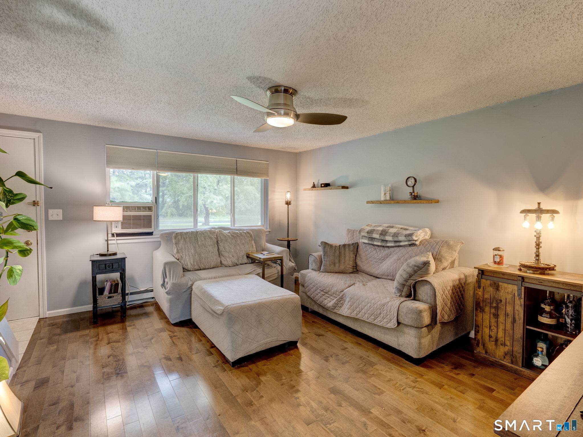 220 Monce Road 11