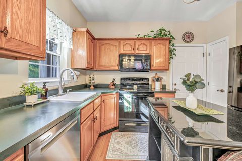 Tiny photo for 95 Orleton Court, Cheshire, CT 06410 (MLS # 24136034)
