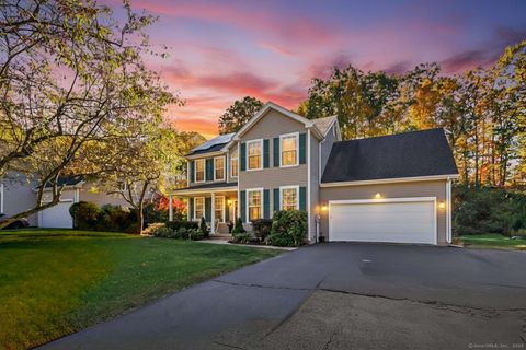 Photo of 95 Orleton Court, Cheshire, CT 06410 (MLS # 24136034)