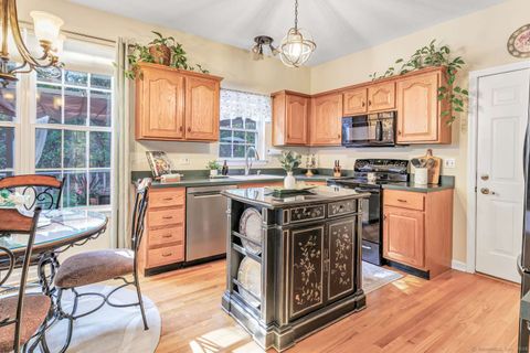 Tiny photo for 95 Orleton Court, Cheshire, CT 06410 (MLS # 24136034)