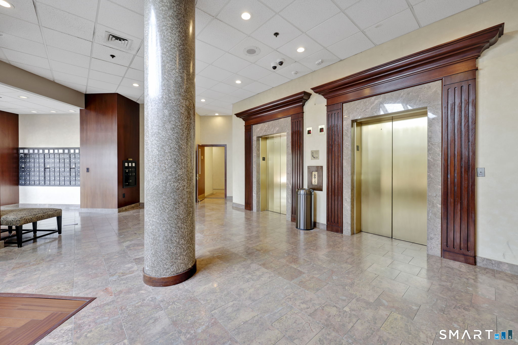 235 East River Drive 502