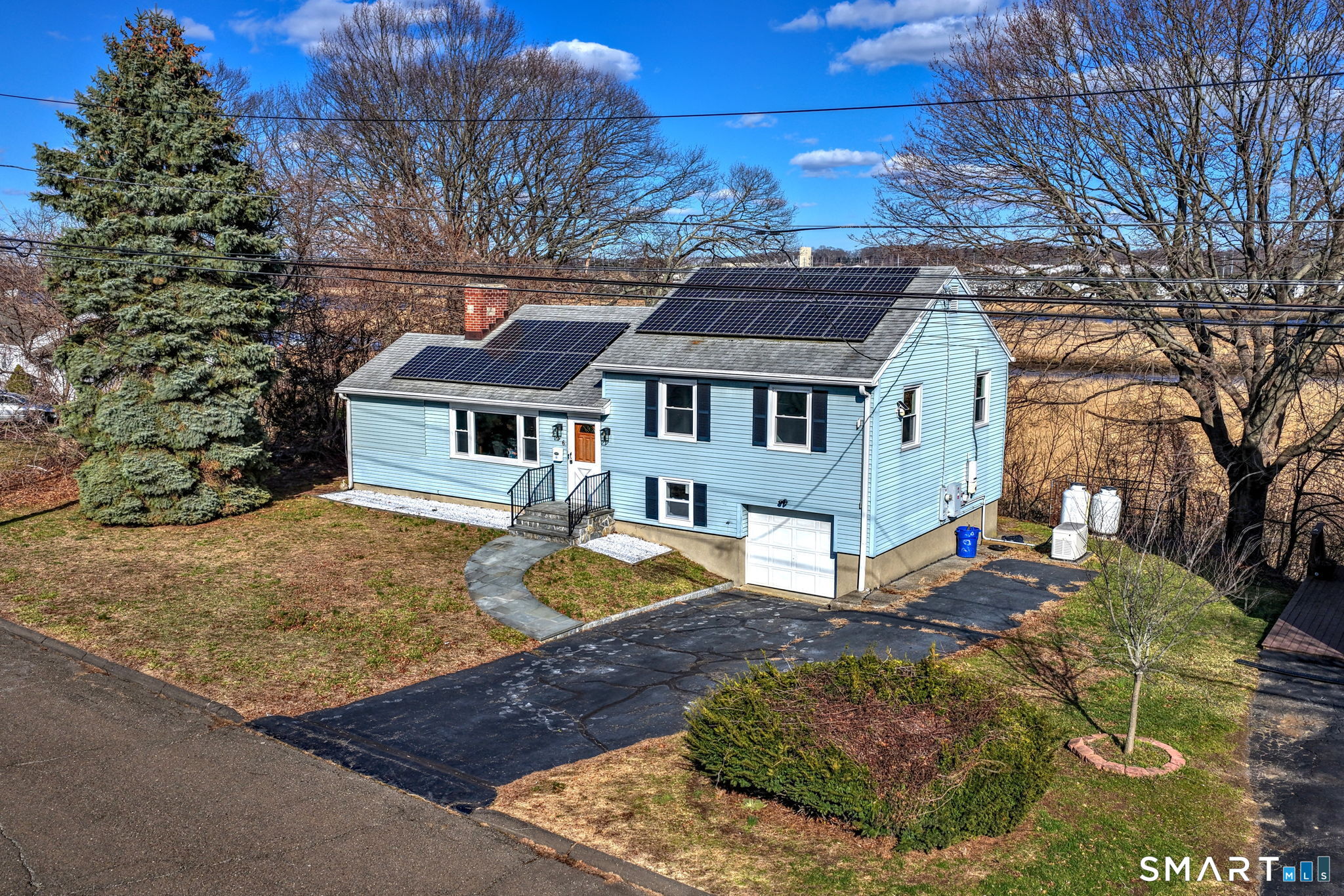 206 Bridgeview Place