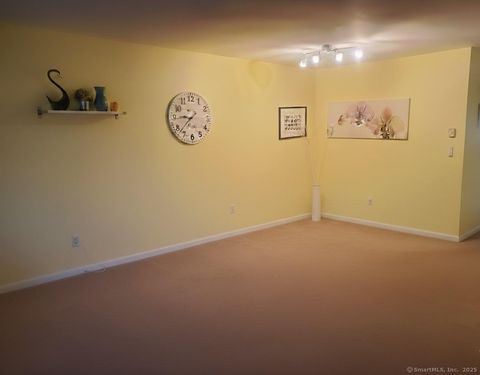 Tiny photo for 31 Founders Village #31, Clinton, CT 06413 (MLS # 24130061)