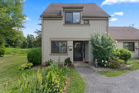 252 Heritage Village A Southbury CT 06488