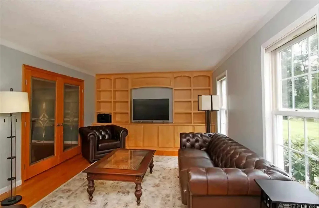 6 Chatterton Woods, Hamden, Connecticut image 9