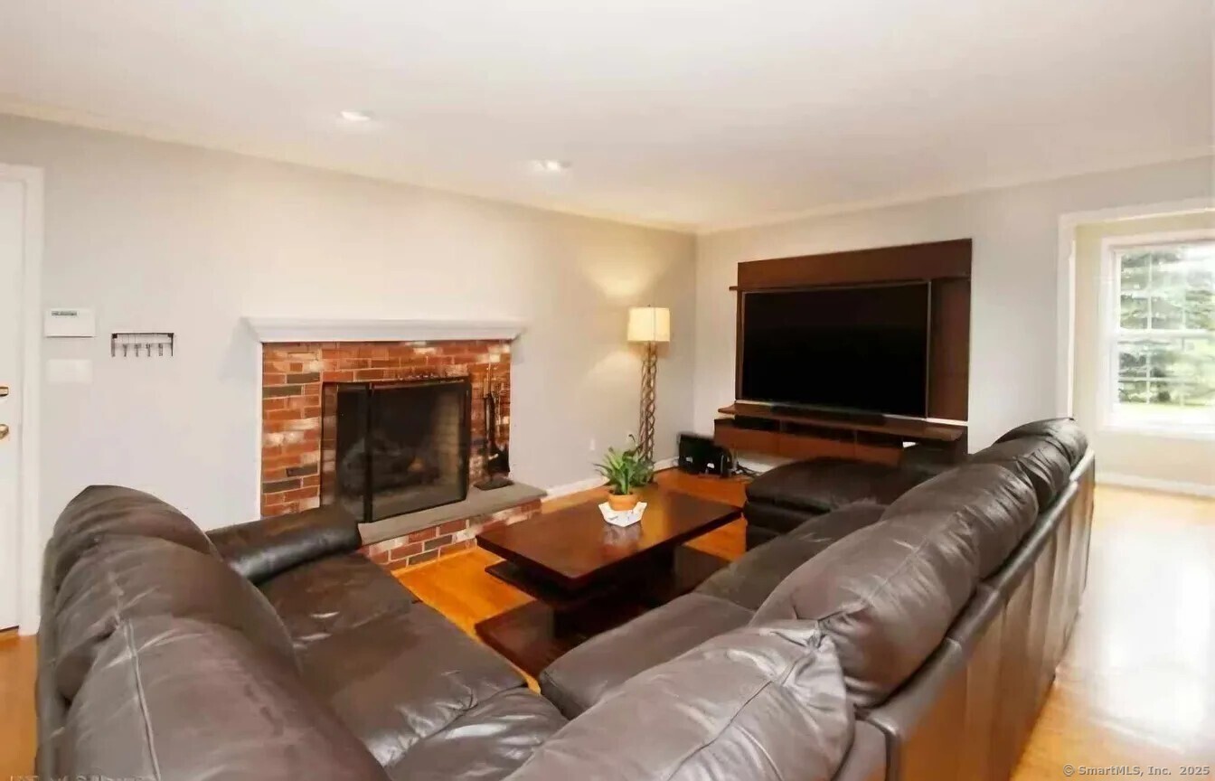 6 Chatterton Woods, Hamden, Connecticut image 6