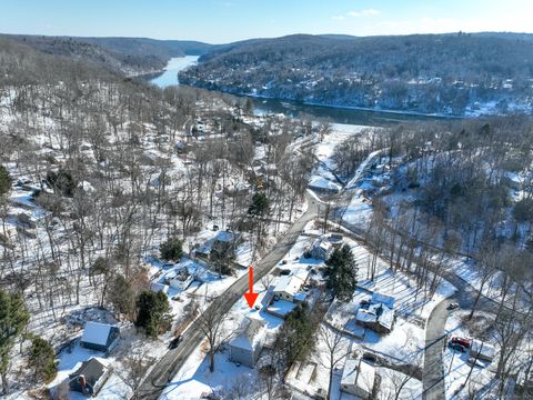 A home in Southbury