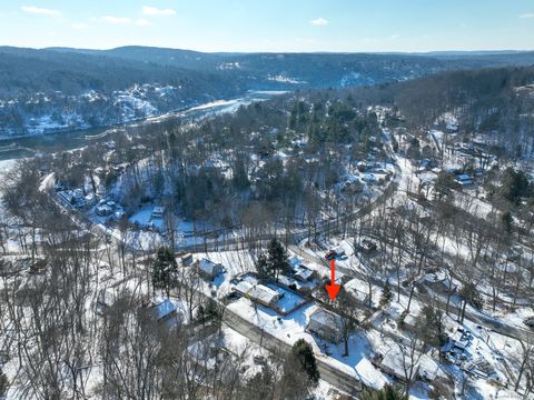 A home in Southbury