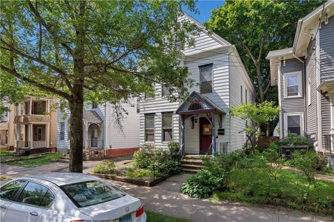 Multifamily For Rent - 28 Edwards Street #2<br/> New Haven, CT 06511