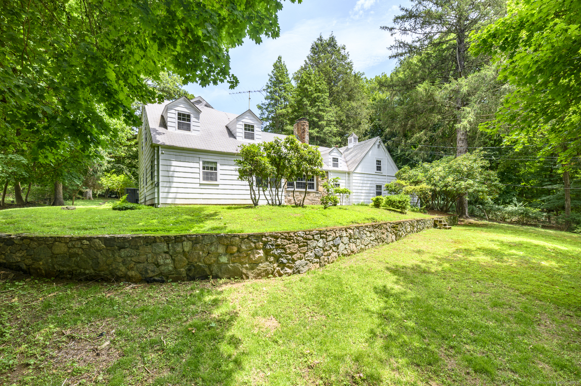 397 Lakeside Drive