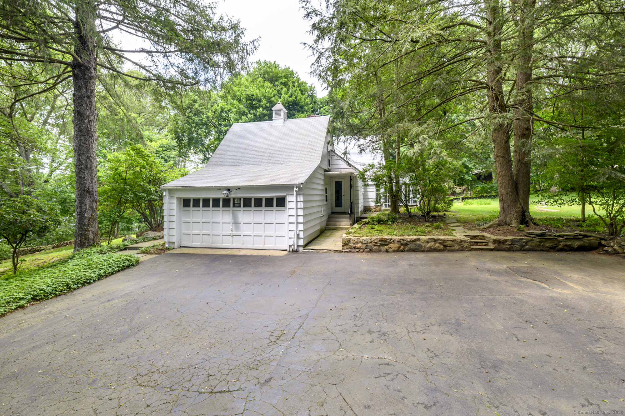397 Lakeside Drive