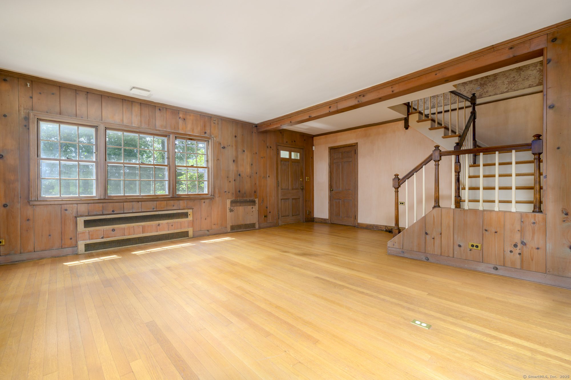 397 Lakeside Drive
