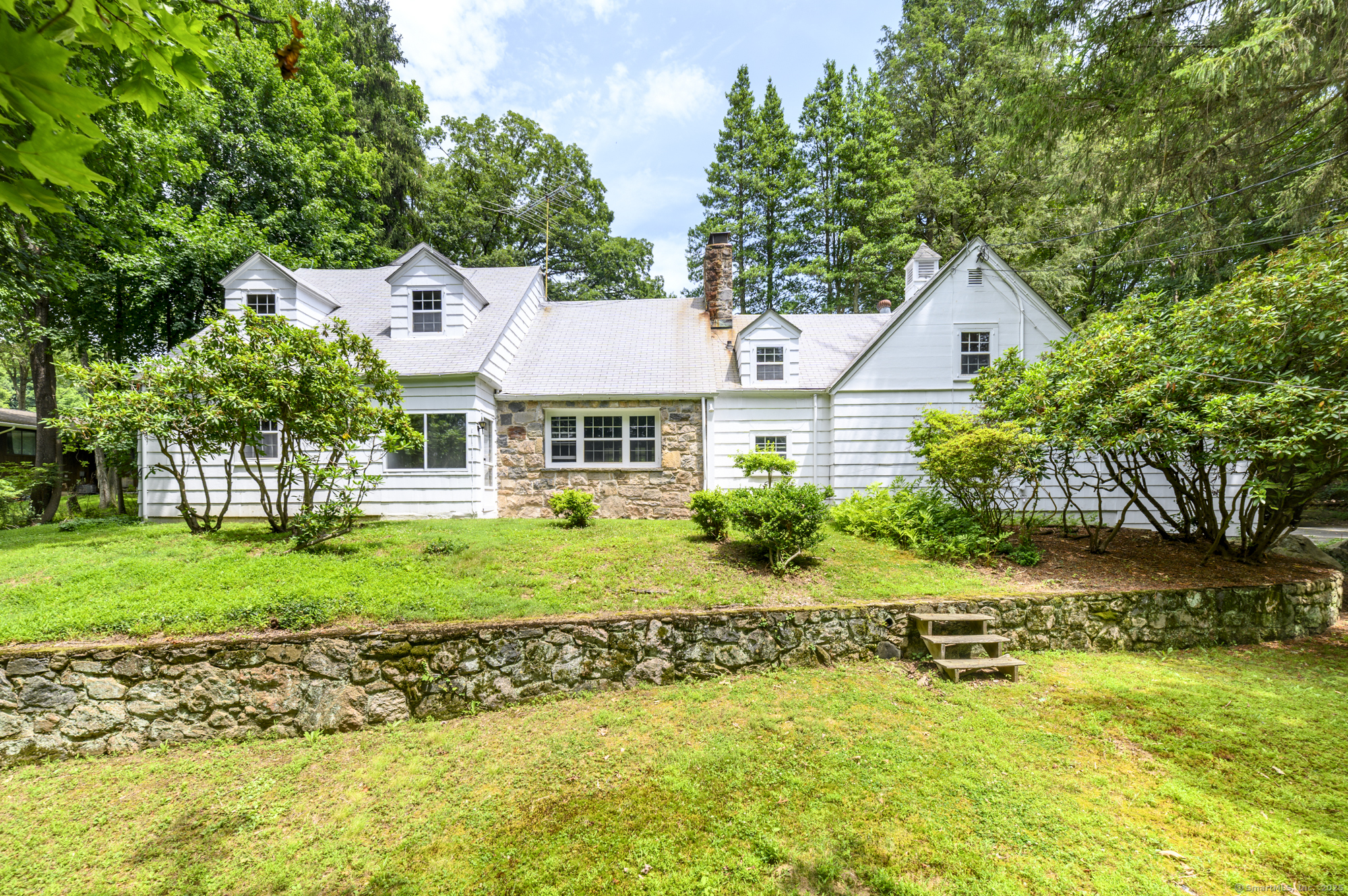 397 Lakeside Drive
