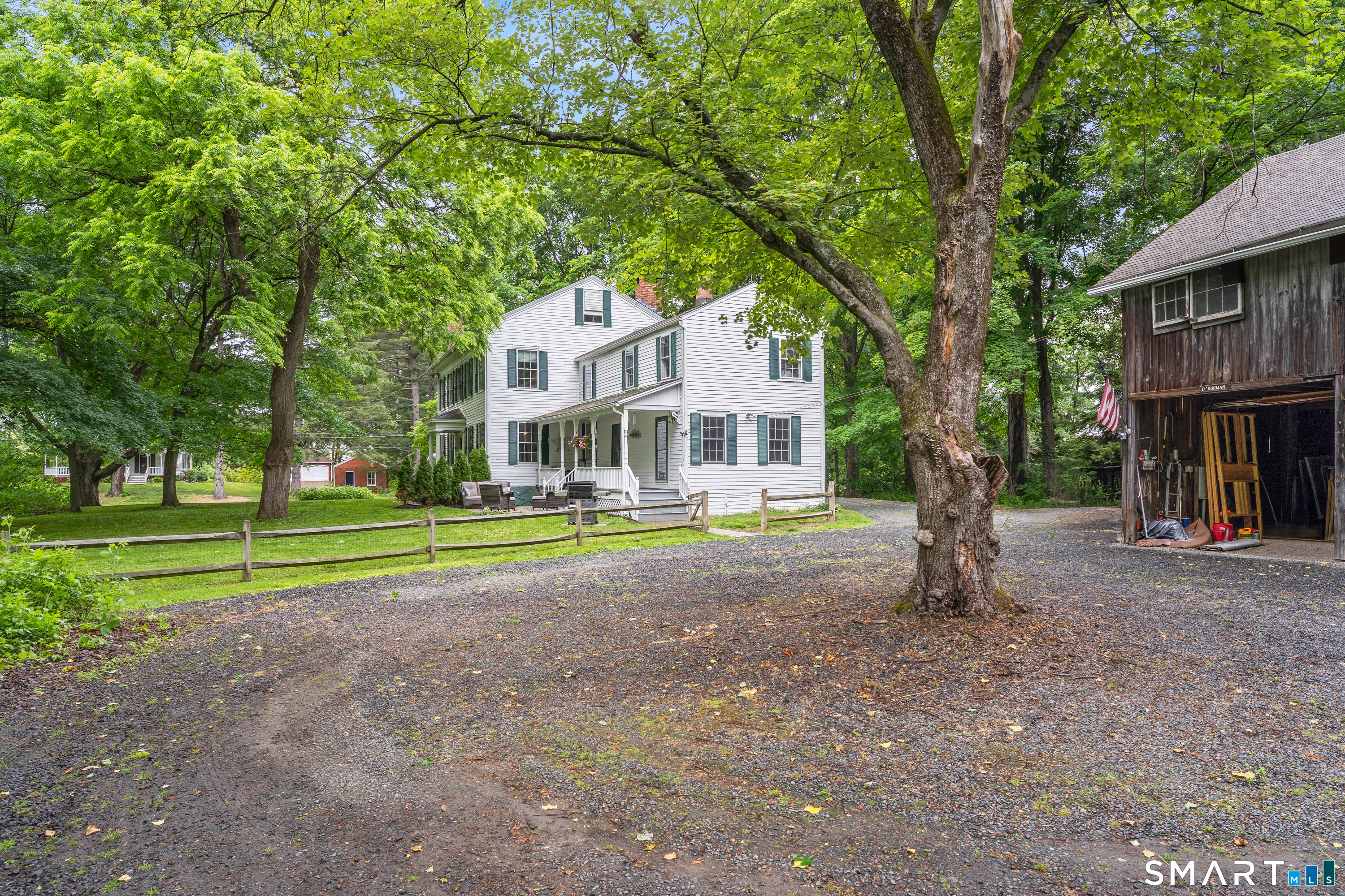 1810 Main Street