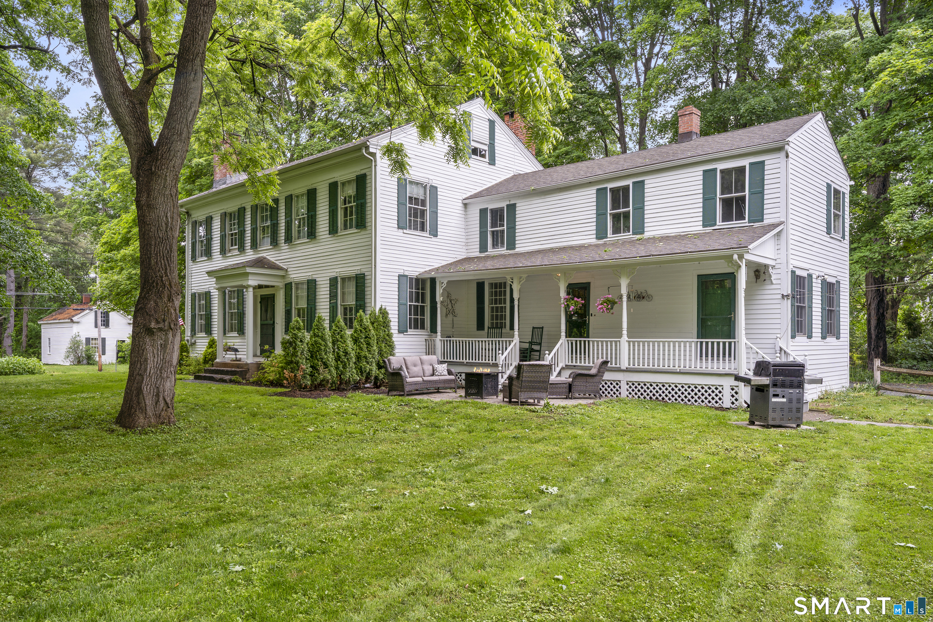 1810 Main Street