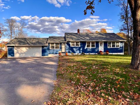 Photo of 1 Susan Lane, North Haven, CT 06473 (MLS # 24136052)