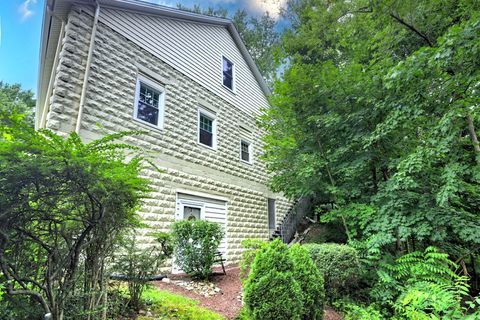 A home in Shelton