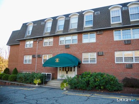 Photo of 34A Padanaram Road #125, Danbury, CT 06811 (MLS # 24148115)