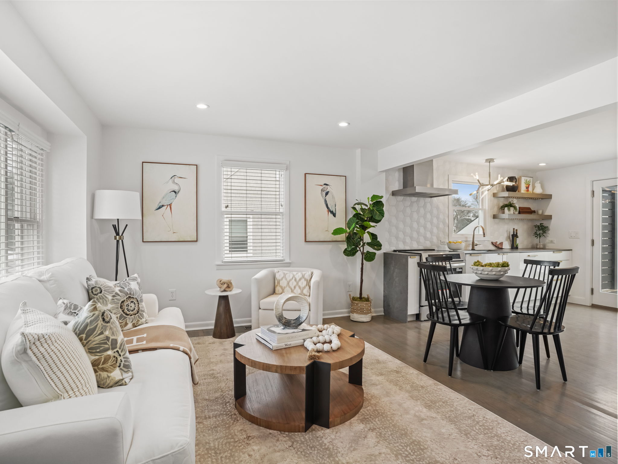 915 South Pine Creek Road