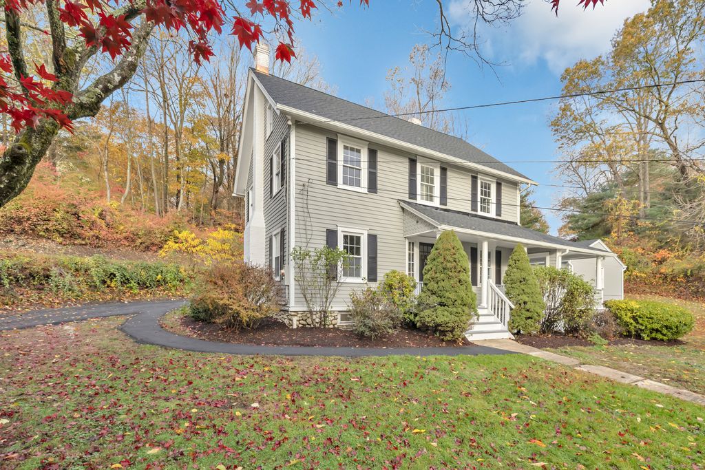 Photo of 20 Mountain Road, Wilton, CT 06897 (MLS # 24136391)