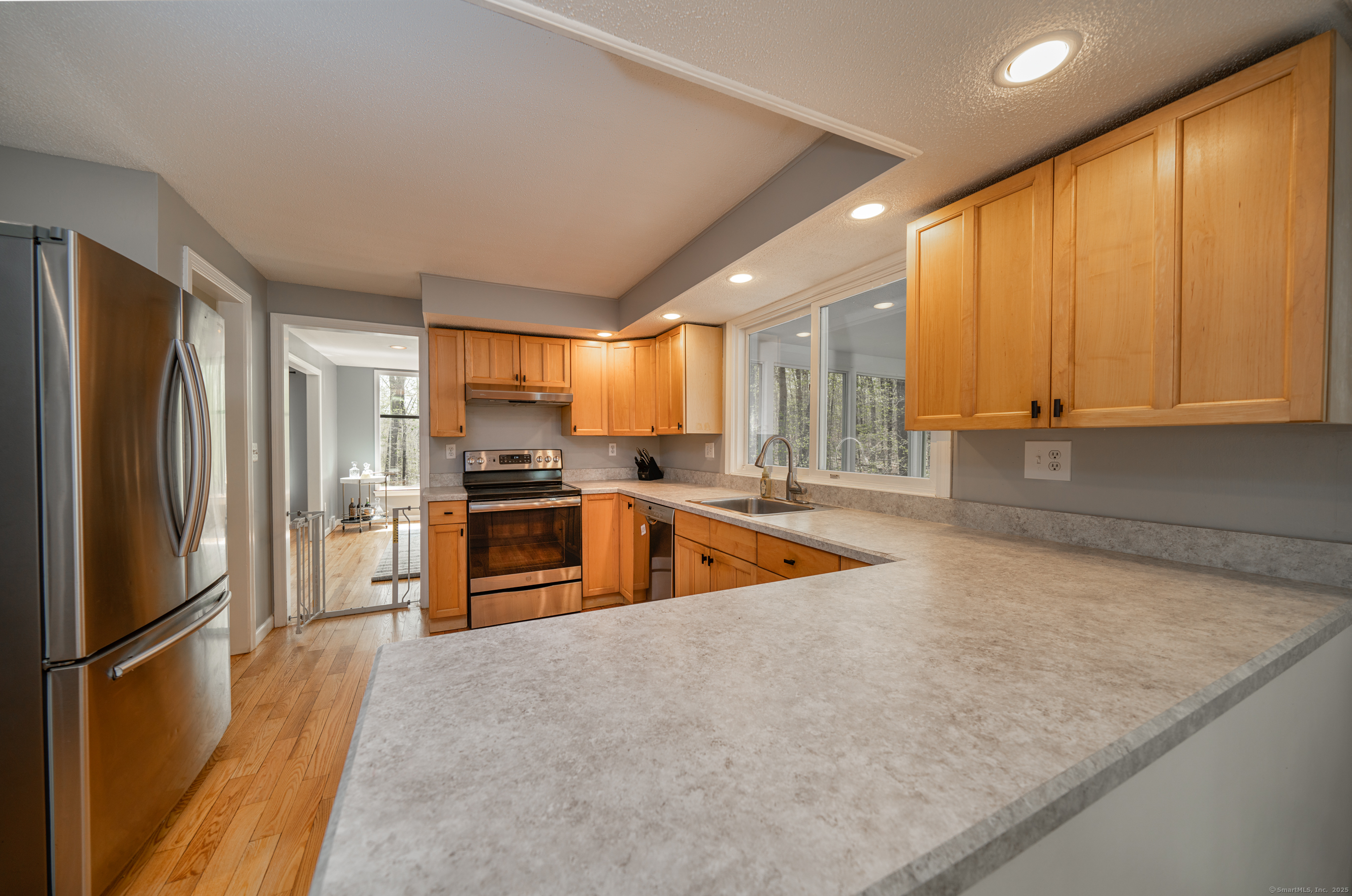 195 Summer Hill Road, Madison, Connecticut image 9