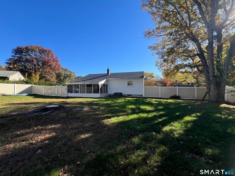 Tiny photo for 7 Illinois Court, Montville, CT 06370 (MLS # 24215410)