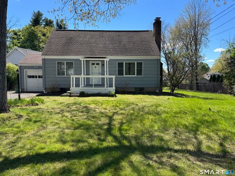 Photo of 52 Maple Avenue, North Haven, CT 06473 (MLS # 24170747)