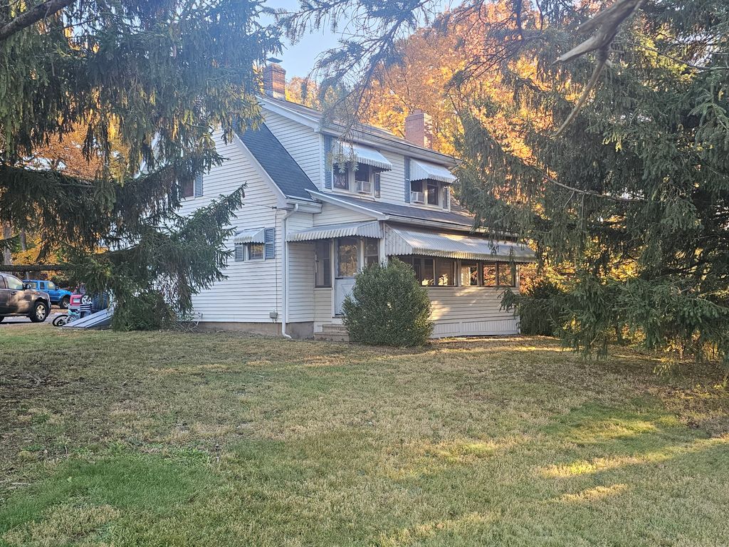 Photo of 54 W Washington Street, Bristol, CT 06010 (MLS # 24136015)