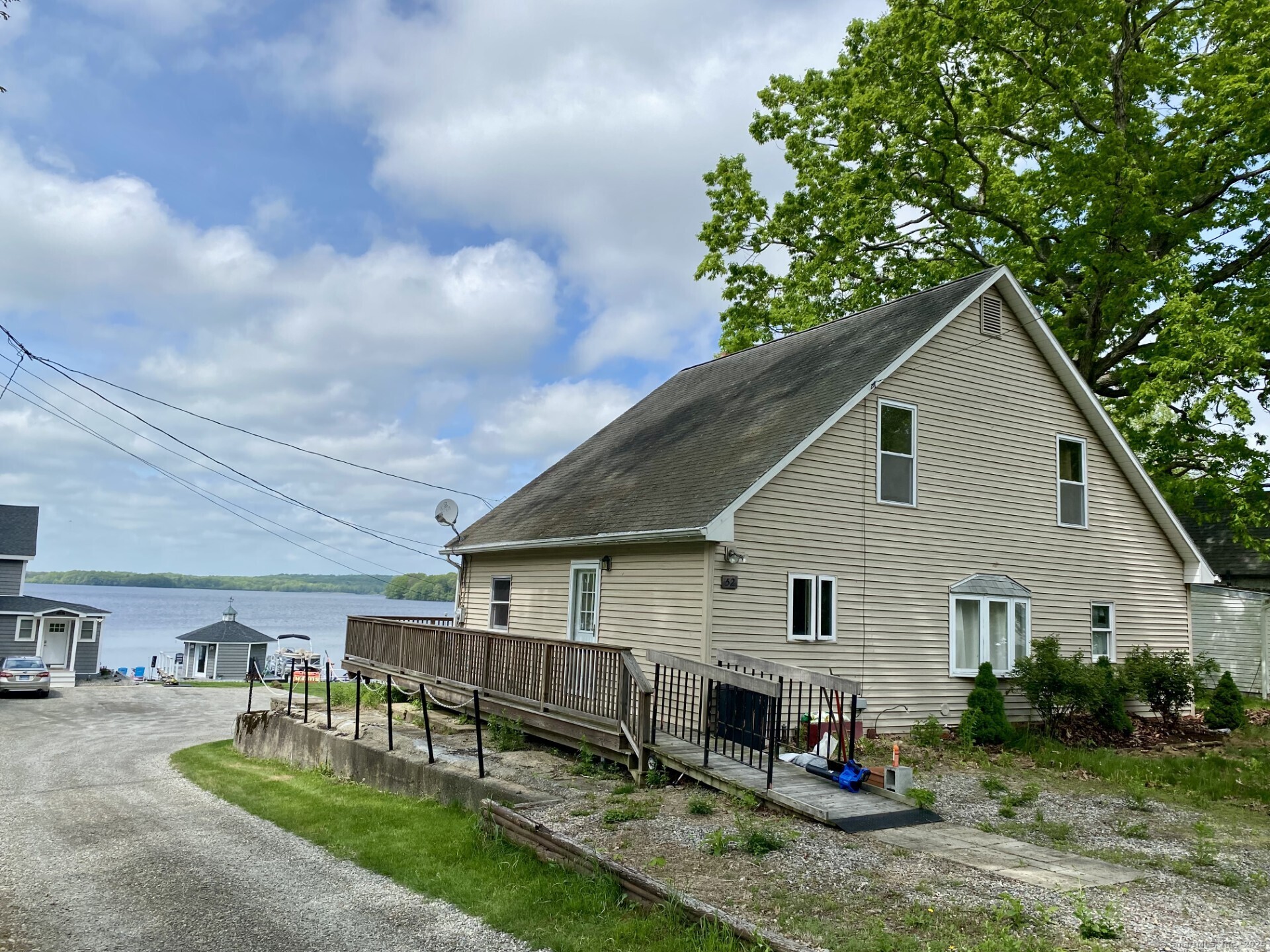 52 Lake View Avenue