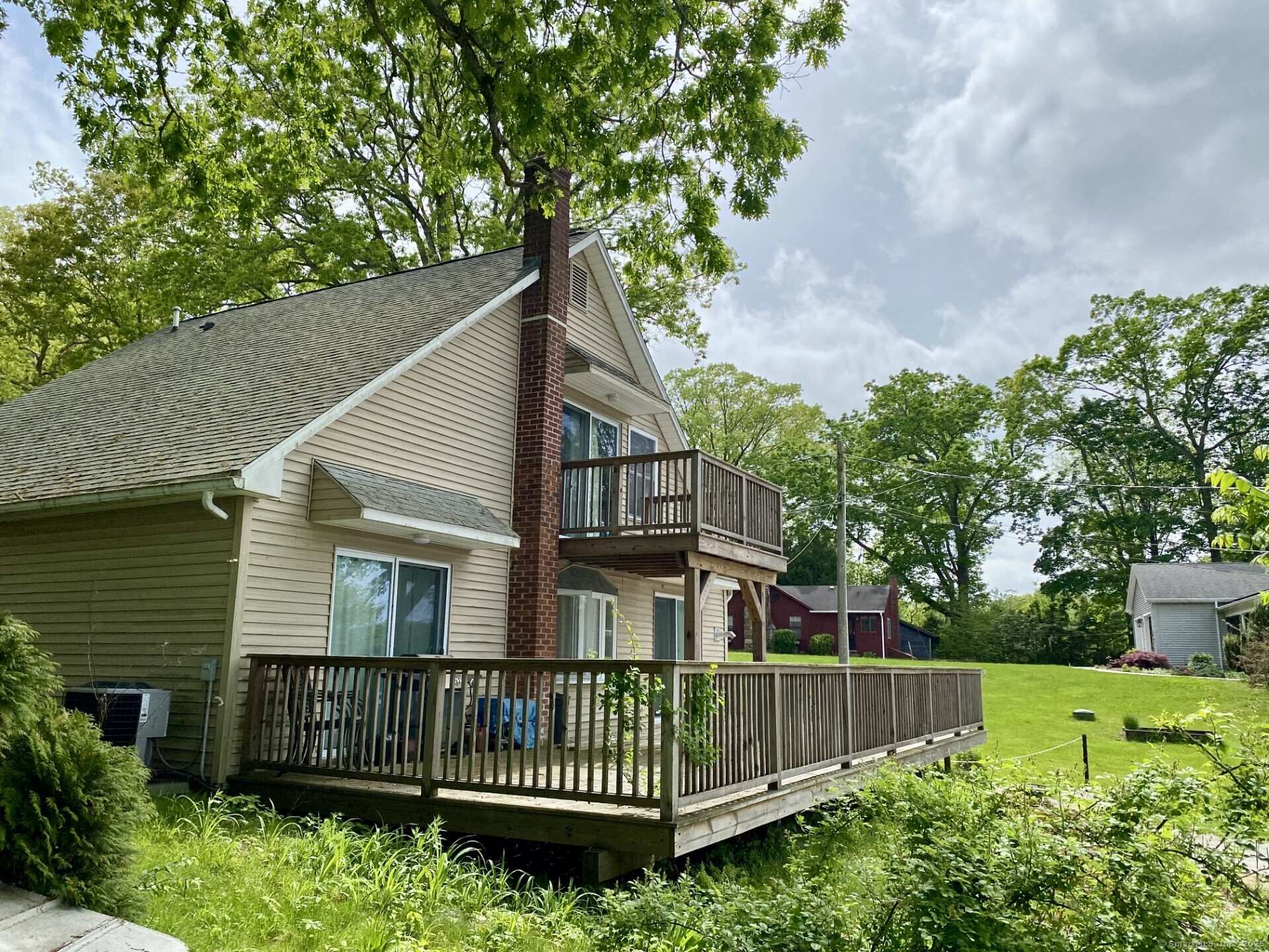 52 Lake View Avenue