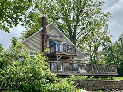 52 Lake View Avenue Salem CT 06420