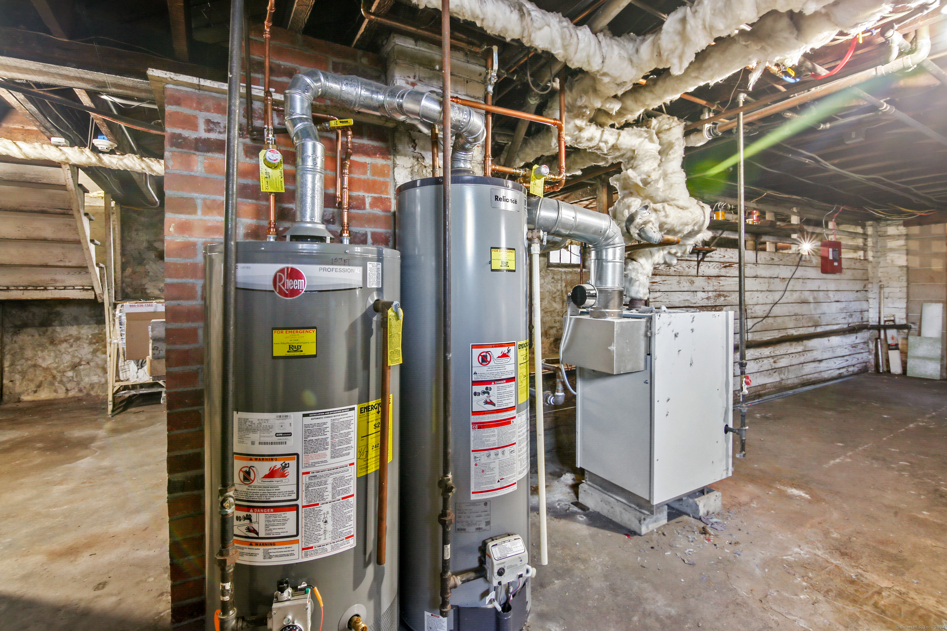 New Britain, Connecticut 06052, United States, 8 Bedrooms Bedrooms, ,3 BathroomsBathrooms,Residential,Pending,87931