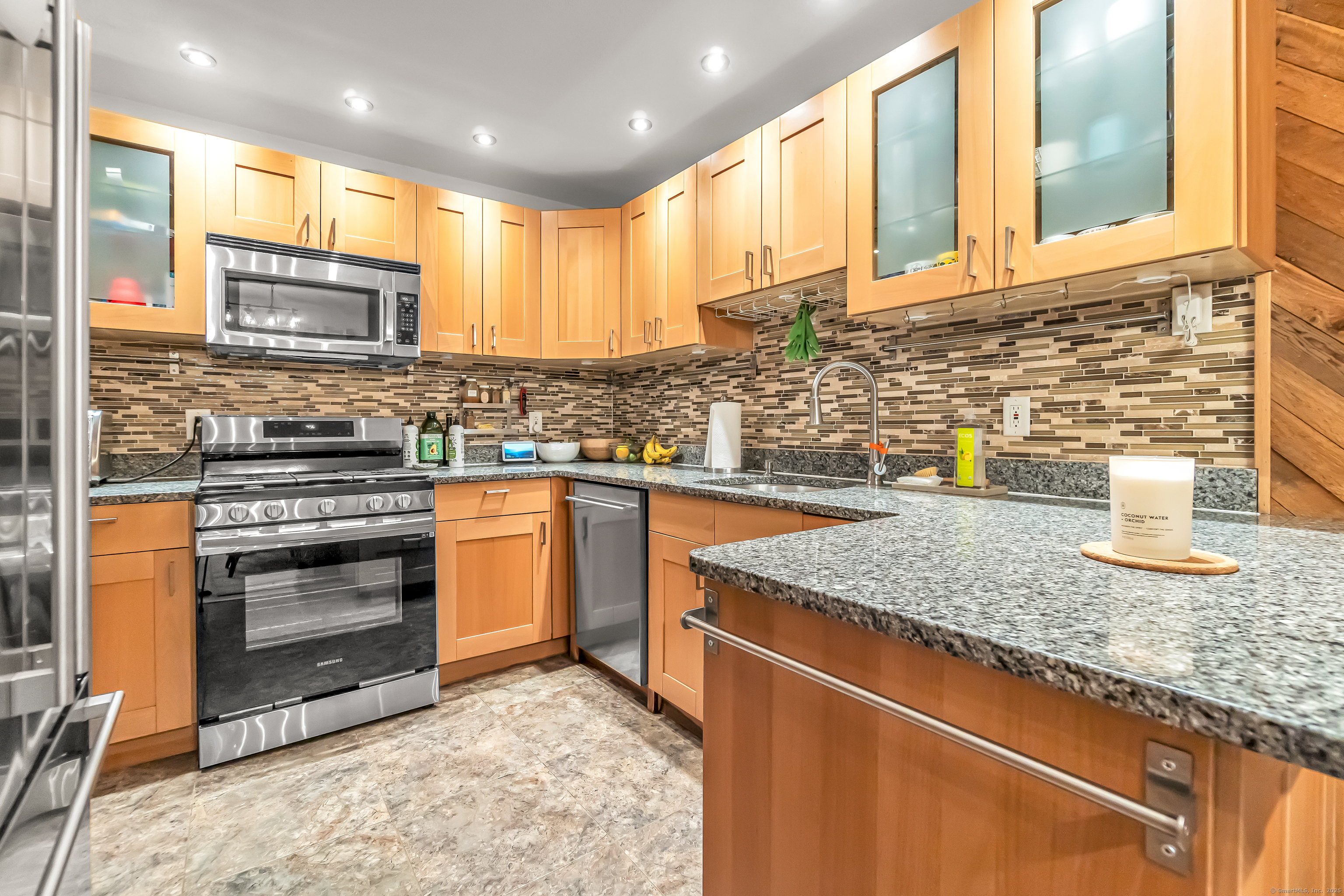 84 Woodside Circle #84, Torrington, Connecticut image 3