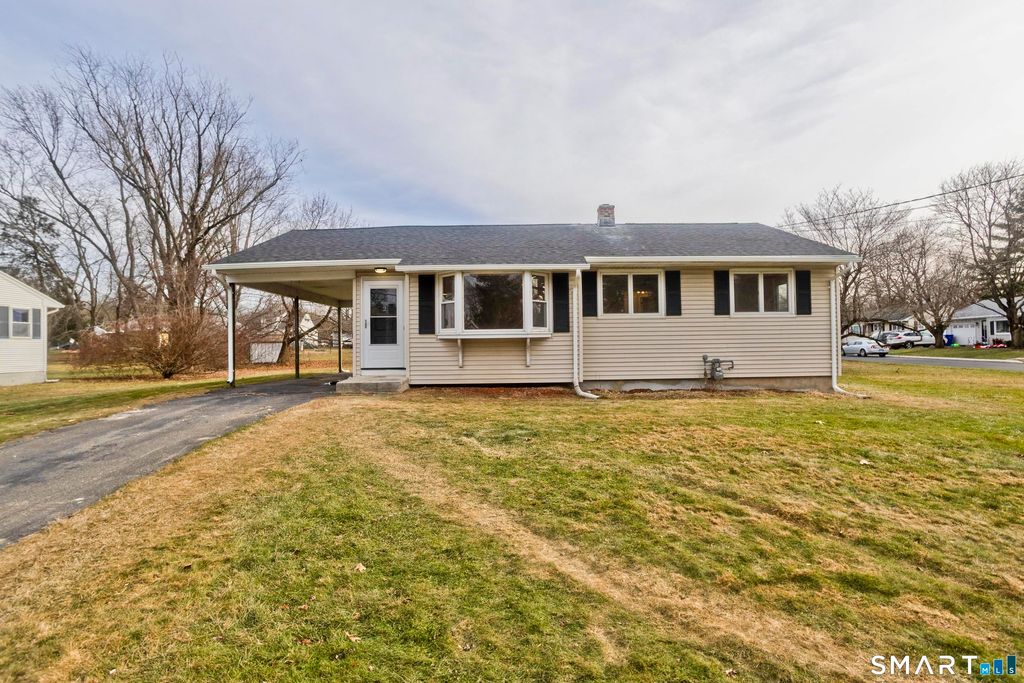 Photo of 2 Pearl St Extension, Enfield, CT 06082 (MLS # 24146351)