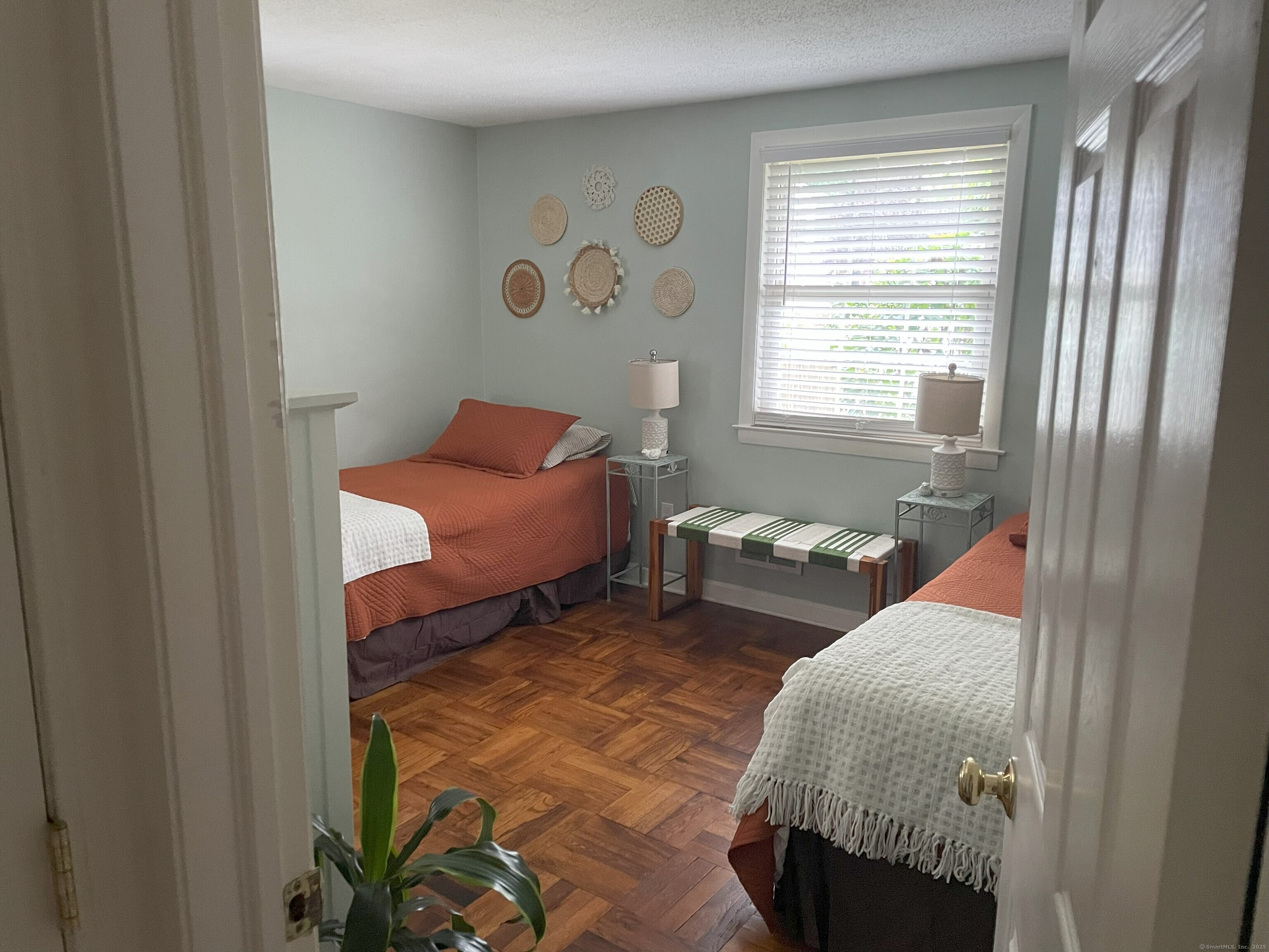 9 Walter Place, Bristol, Connecticut image 6