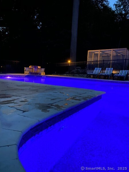 401 Hilltop Road, Orange, Connecticut image 33